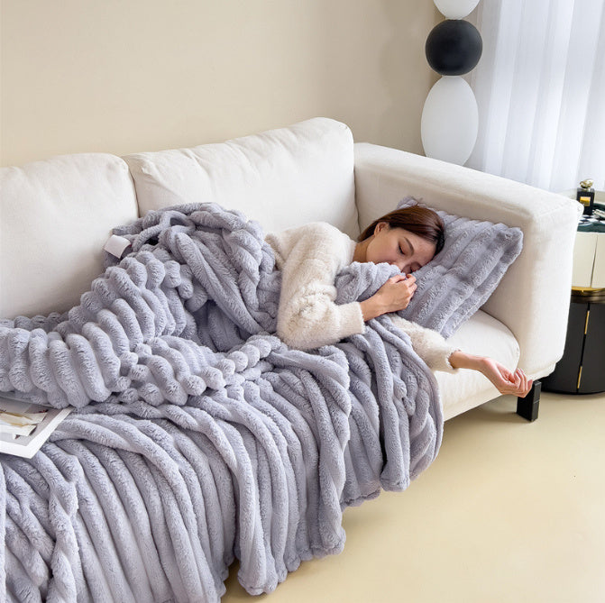 Cozy Comfort Blanket - Perfect Warmth for Winter Evenings