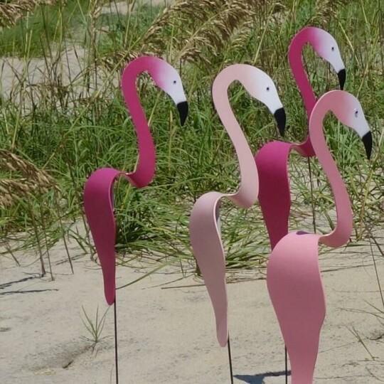 Handcrafted Aluminum Flamingo Garden Decor & Wind Indicator