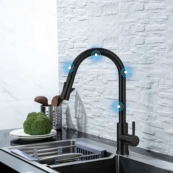 Kitchen Faucet with Sensor and Pull-Out Spout for Modern Kitchens