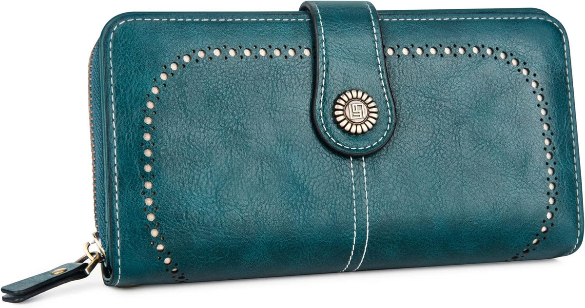 Large-Capacity Wristlet Wallet