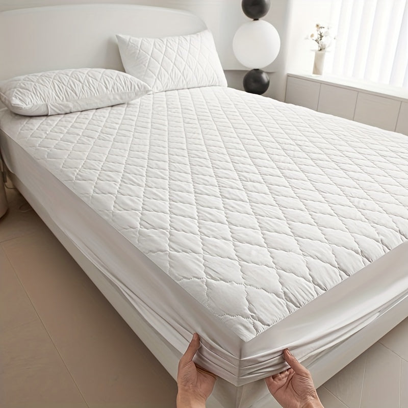Luxury Waterproof Mattress Protector – Quilted & Breathable Sleeping Comfort