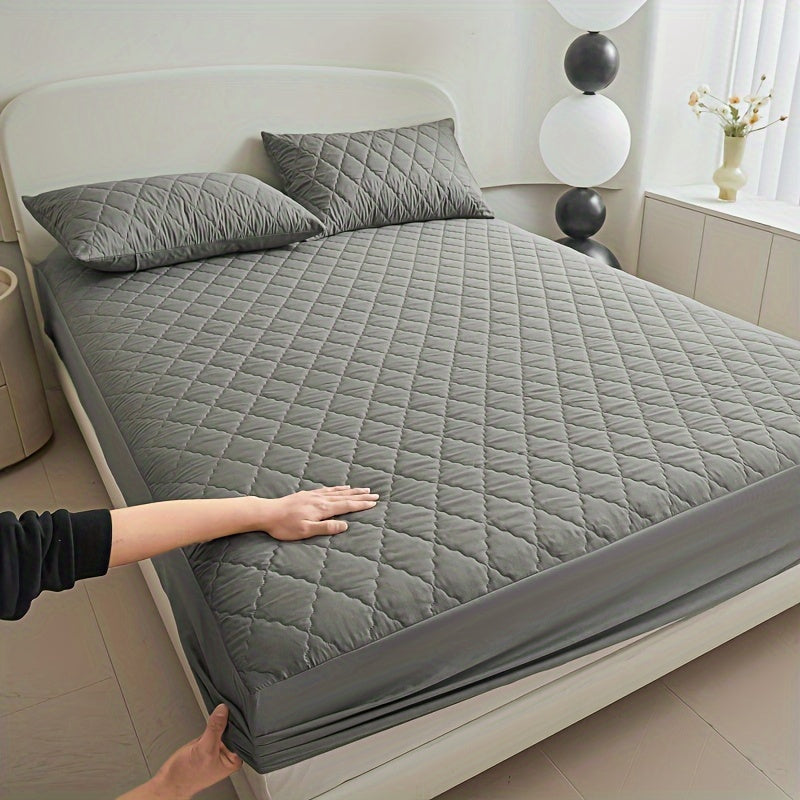 Luxury Waterproof Mattress Protector – Quilted & Breathable Sleeping Comfort