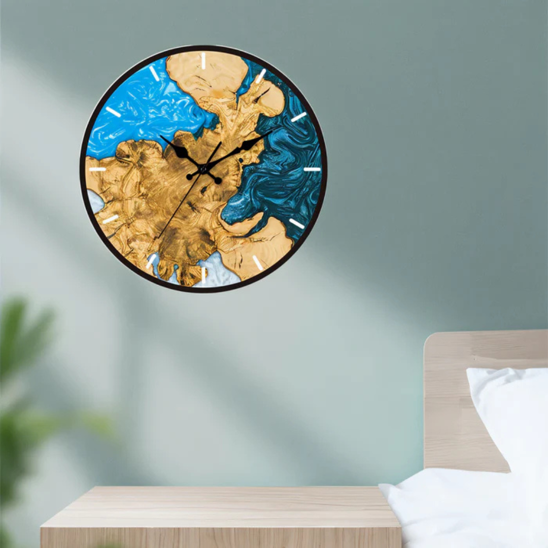 Modern Minimalist Wall Clock Hoopie