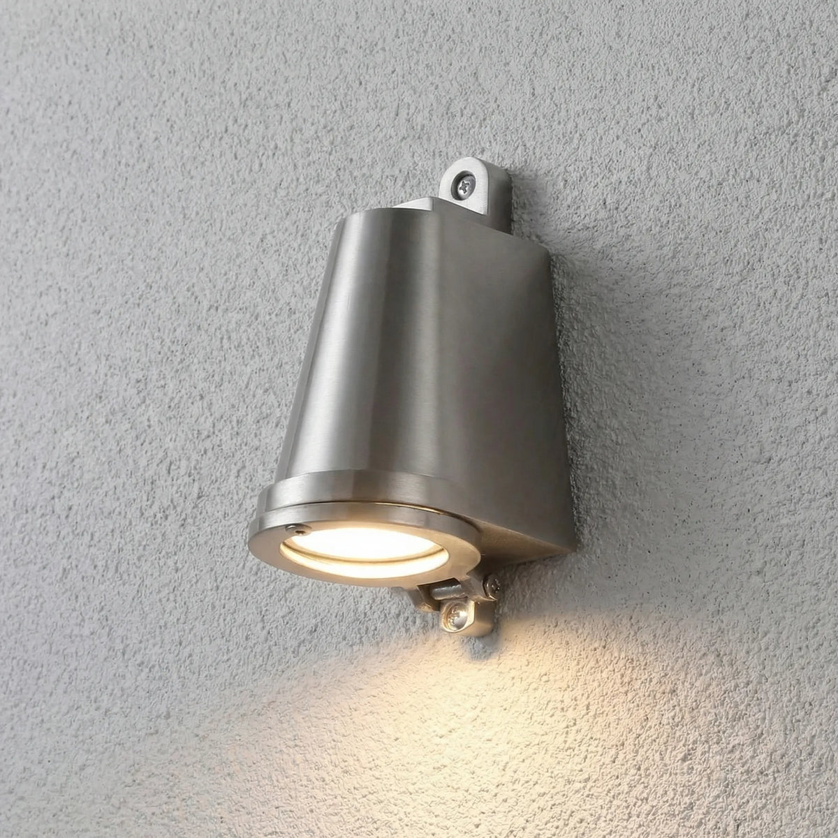 Modern Outdoor Wall Light - Porchive