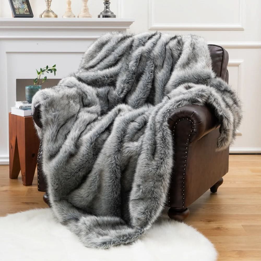 Soft, Warm & Elegant Faux Fur Blanket