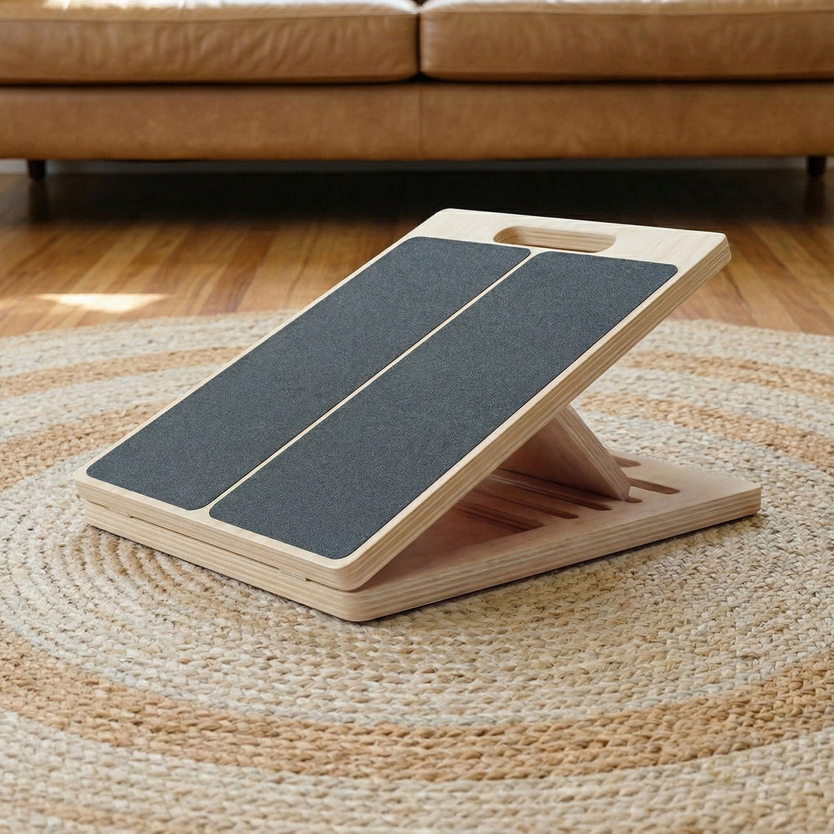 Stretch Board: Comfortable Mobility-Enhancing Stretching Board