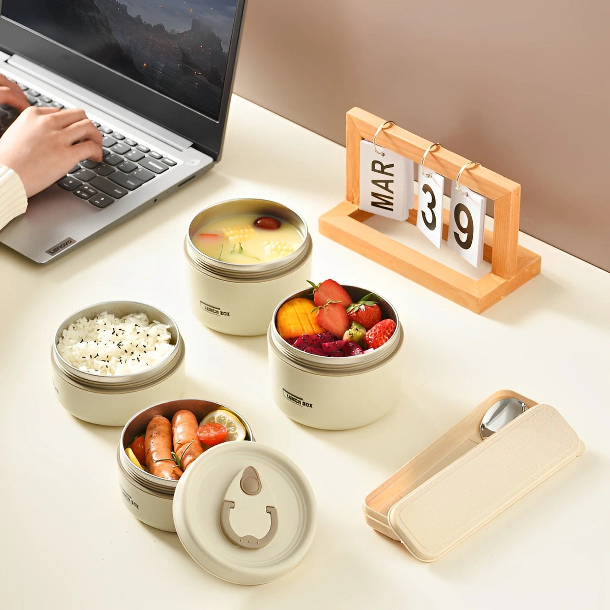 Thermal Lunch Box - Insulated Container - Practical & Safe