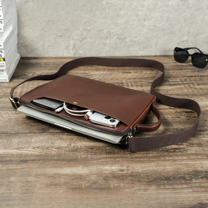 Unisex Sleek and Protective Laptop Bag