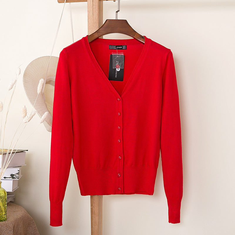 Women's Cardigan in Pastel Colors - Timeless & Comfortable