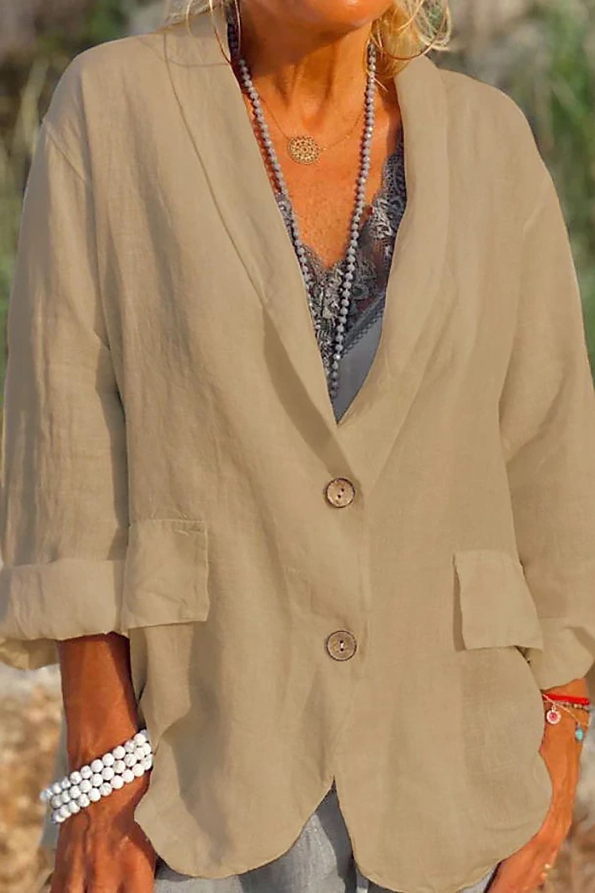 Women's Lightweight Buttoned Blazer