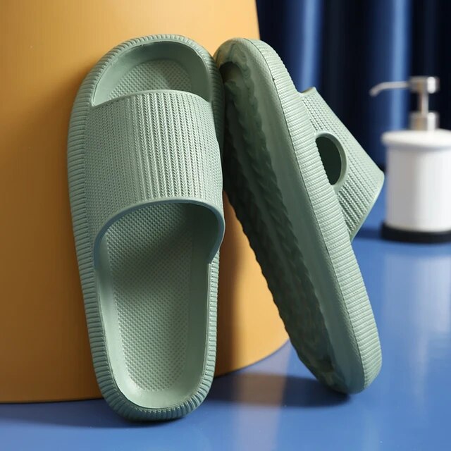 Women's Platform Cloud Slippers - Comfort Sandals