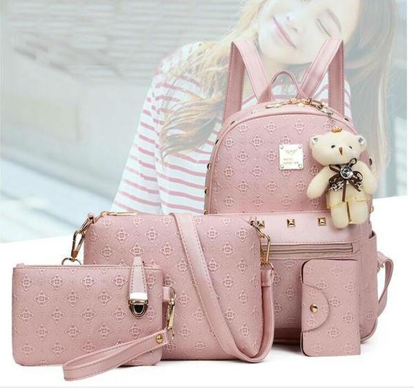 Women's Urban Backpack with Adjustable Straps and Gold Accents – Spacious and Functional