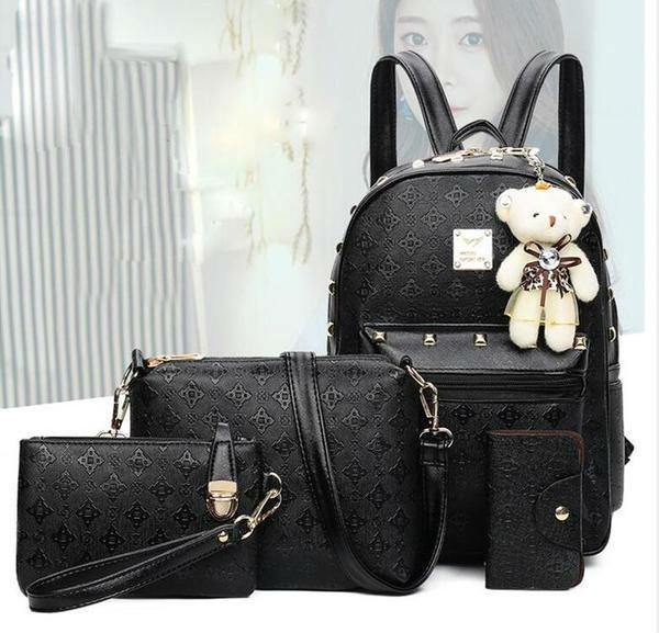 Women's Urban Backpack with Adjustable Straps and Gold Accents – Spacious and Functional